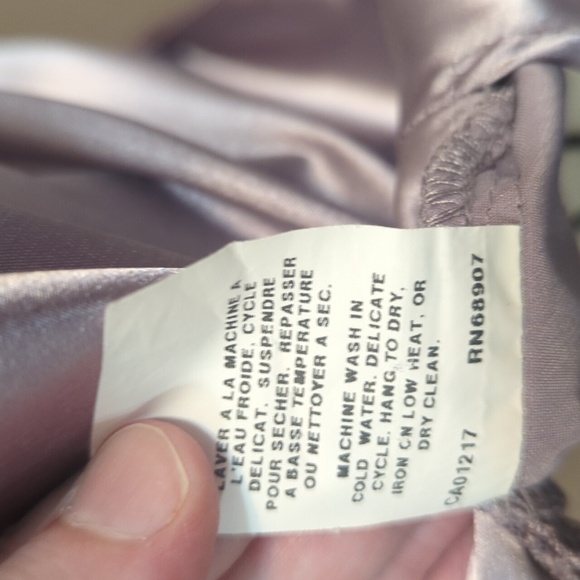 Gorgeous lavender camisole - Picture 9 of 9